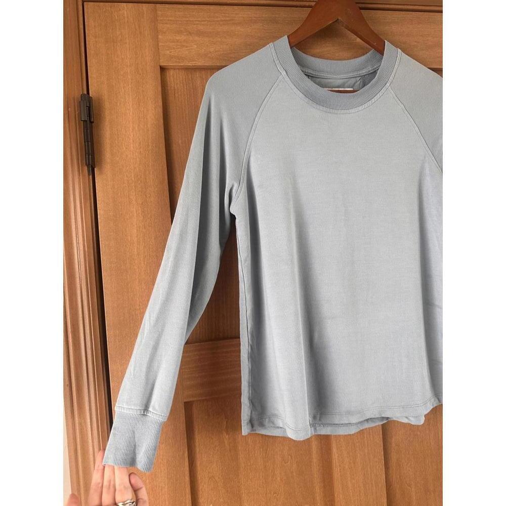 LAKE Blue Crewneck Long Sleeve Sweatshirt Women’s XS FLAWED - Picture 2 of 10